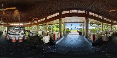 Breezes Tapas Lounge