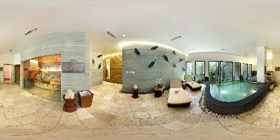 Steam, Sauna and Jacuzzi